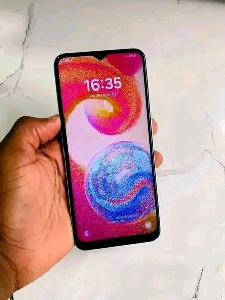 SAMSUNG GALAXY A04E photo 2