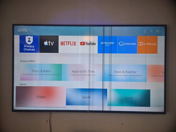 SAMSUNG 65INCH SMART TV photo 4