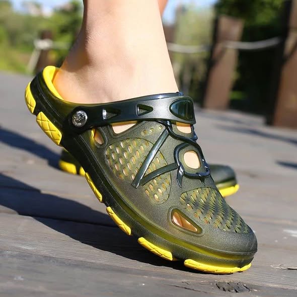 Crocks photo 2