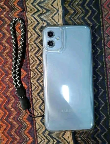 Samsung galaxy a04e photo 1