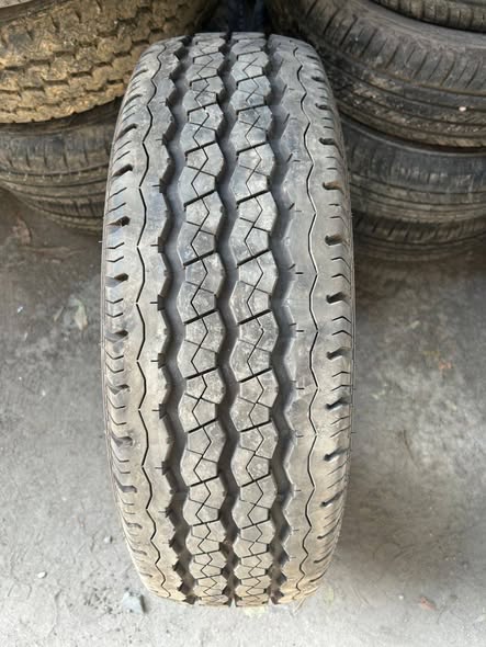Tyres photo 4