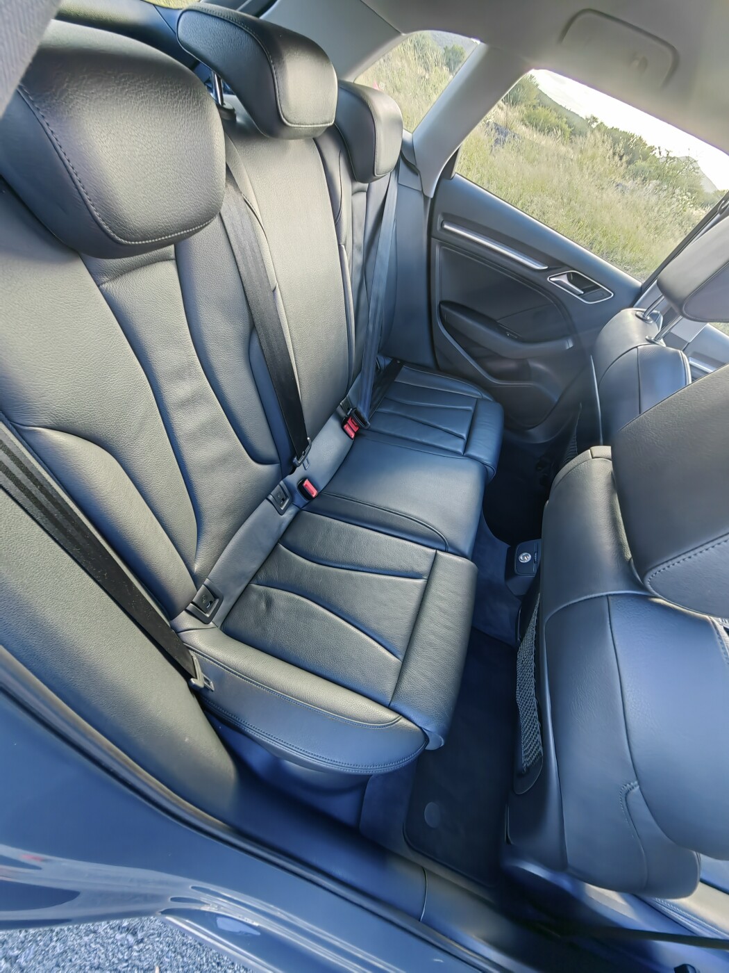 Audi A3 35 TFSI photo 3