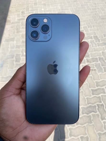 iPhone 12 Pro Max photo 1