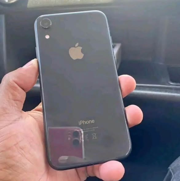 iPhone 8 photo 1