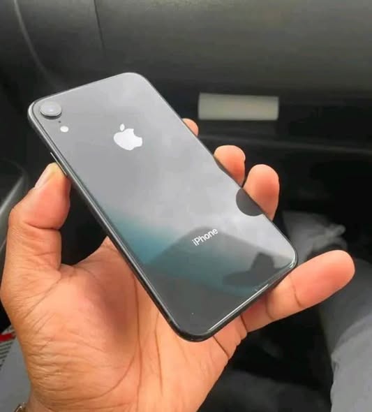 iPhone 8 photo 3