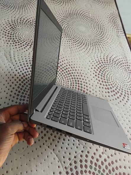Lenovo Ryzen 3 photo 4