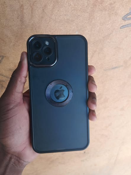 iPhone 11 Pro Max 64gb photo 4