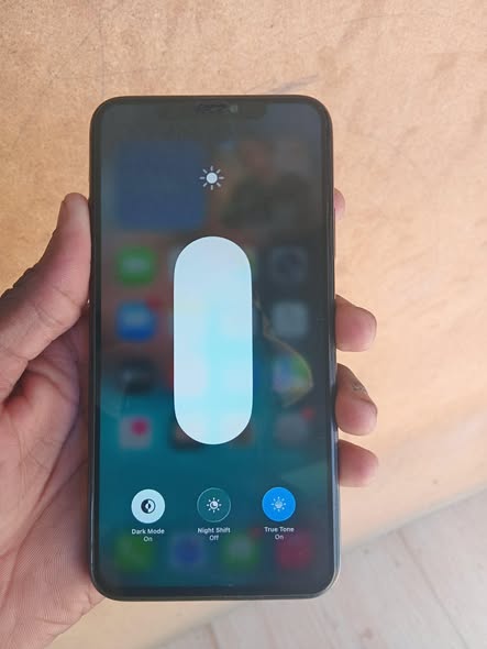 iPhone 11 Pro Max 64gb photo 2