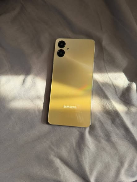 Samsung a06 64GB photo 3