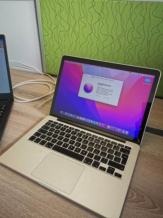 MacBook Pro (Retina, 13 inch, Early 2015) photo 1