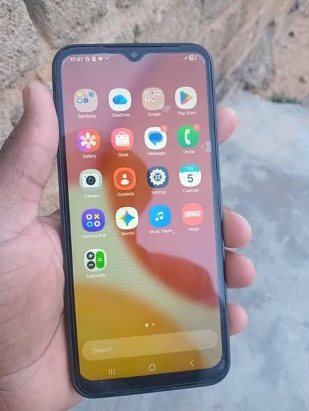 Samsung A14 photo 1
