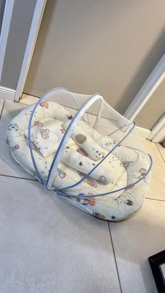 3 in one Combo ( Car Seat, Carrier & Troller ) photo 5