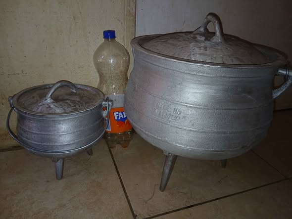 Pots photo 2