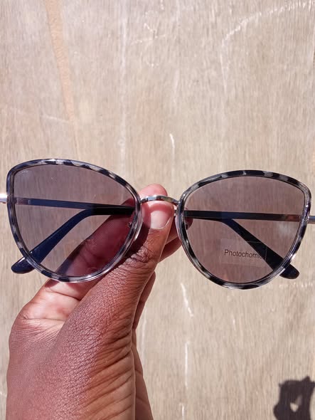 Photochromic sunglasses photo 3