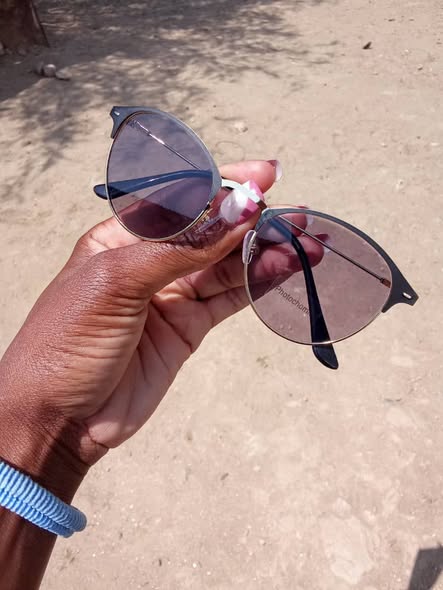 Photochromic sunglasses photo 2
