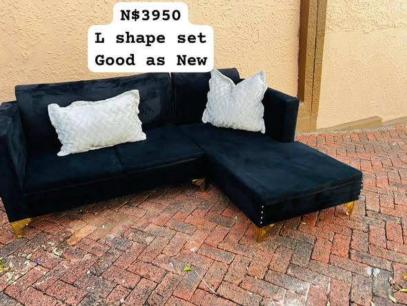 BLACK L-SHAPE SOFA photo 2