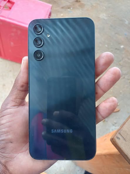 Samsung A24 photo 3