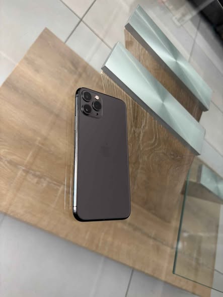 IPHONE 11 PRO 256GB photo 1