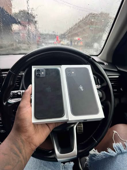 Iphone 11 64GB photo 1