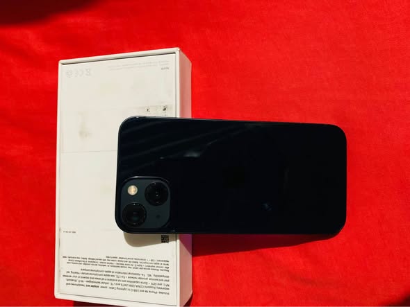 iPhone 13 photo 1