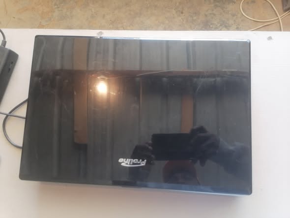 Proline laptop photo 2