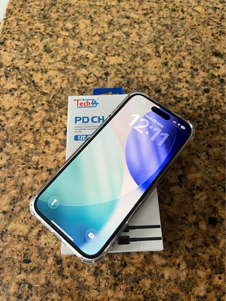 iPhone 16 photo 1