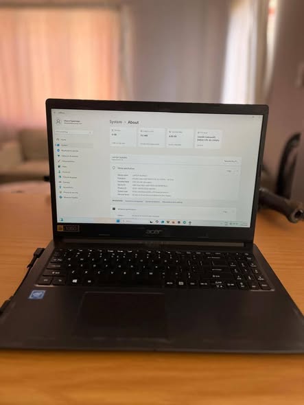 Acer Intel inside laptop photo 2