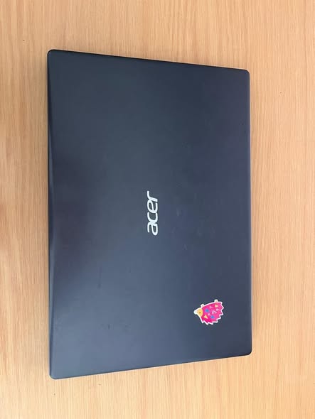 Acer Intel inside laptop photo 1