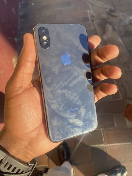 iPhone XS photo 5