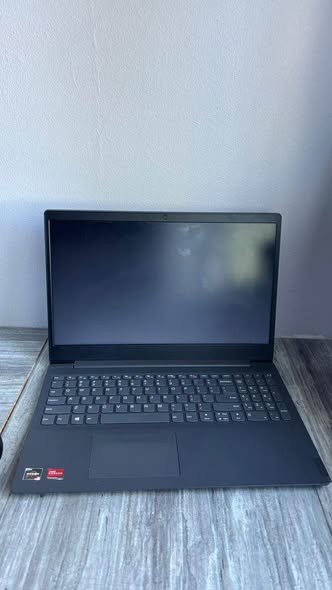 Lenovo laptop photo 1