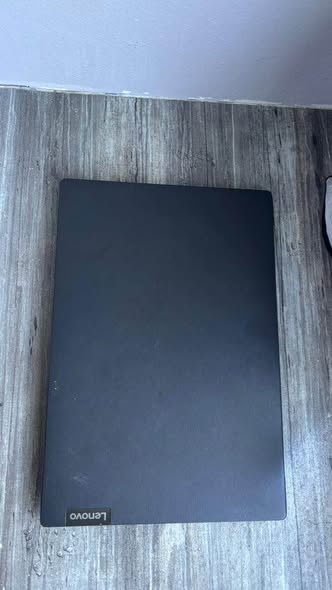 Lenovo laptop photo 2