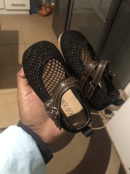 Baby size 4 photo 2