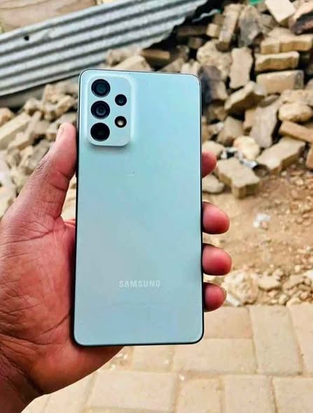 Samsung galexy A73 photo 1