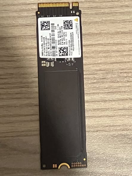 SAMSUNG 512GB PCI Express 3.0 X4 TLC NVMe M.2 2280 Solid State Drive photo 2