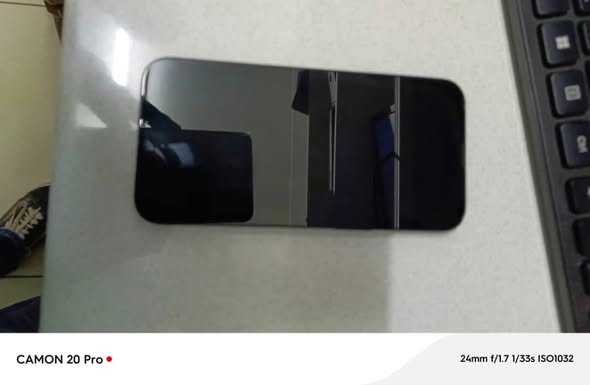 iPhone 13 256GB photo 1