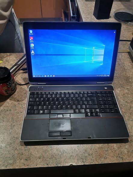 Dell laptop photo 2