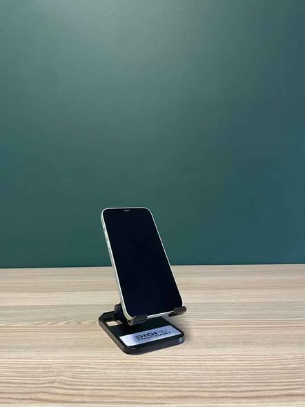 iPhone 12 128GB photo 2