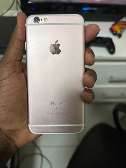 iPhone 6s photo 3