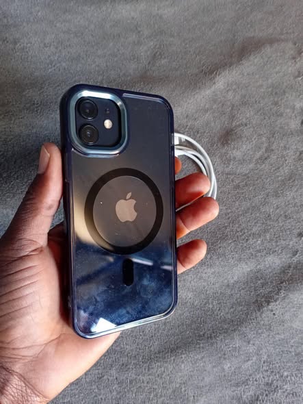 iPhone 12 64gb photo 1
