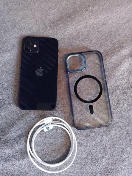 iPhone 12 64gb photo 3