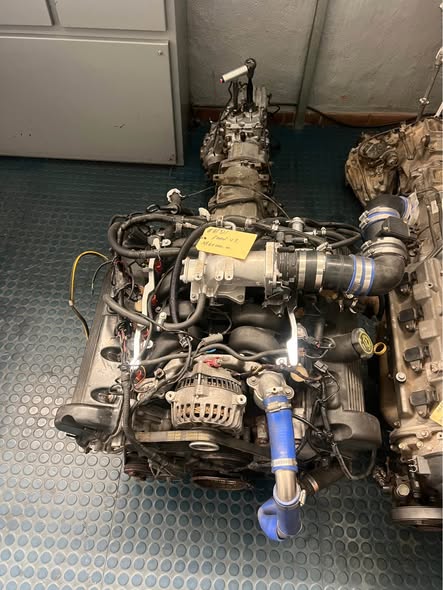 V8 COMPLETE ENGINE CAN BE FITTED IN ANY CAR photo 2