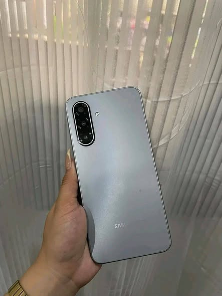 Samsung A17 128gig photo 2