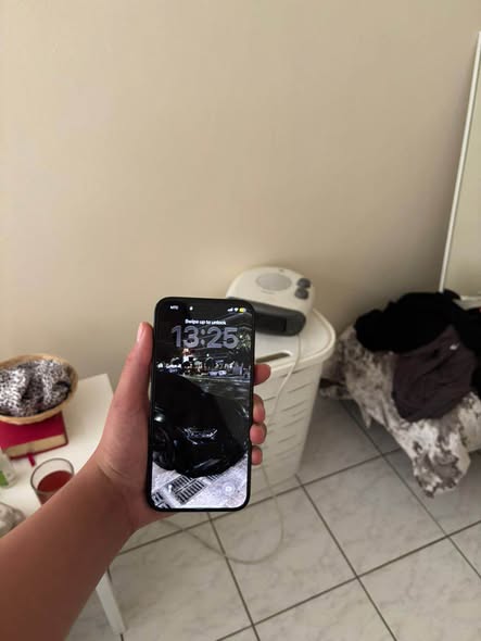 iPhone 15 Plus photo 1