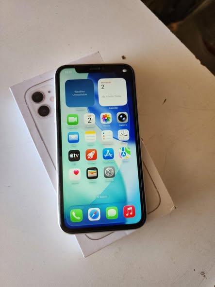 iPhone 11 64gb photo 1