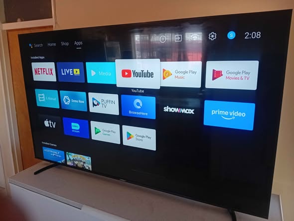 Skyworth 70 inch SMART TV with remote control photo 2