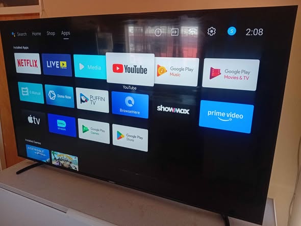 Skyworth 70 inch SMART TV with remote control photo 4