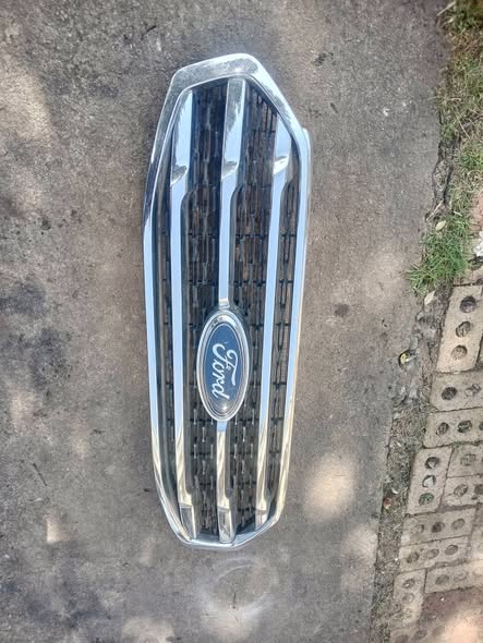 2016-2020 FORD RANGER T8 GRILL photo 2