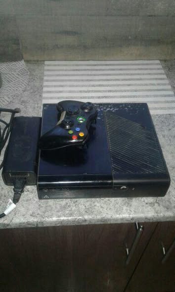 Xbox 360 photo 1