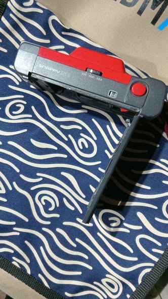 Canon Snappy 20 Red 35mm Film Camera photo 2