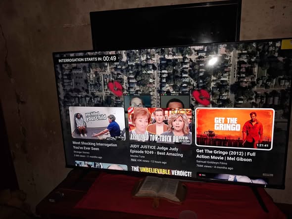 Hisense smart tv 50" inch photo 2